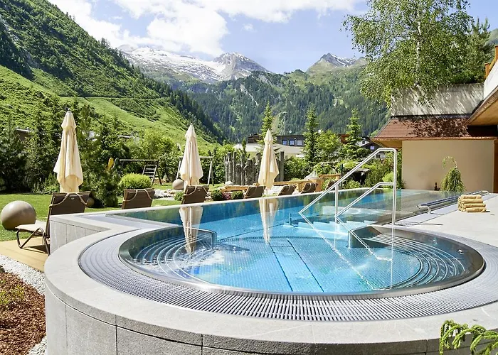 Hotel Alpenhof