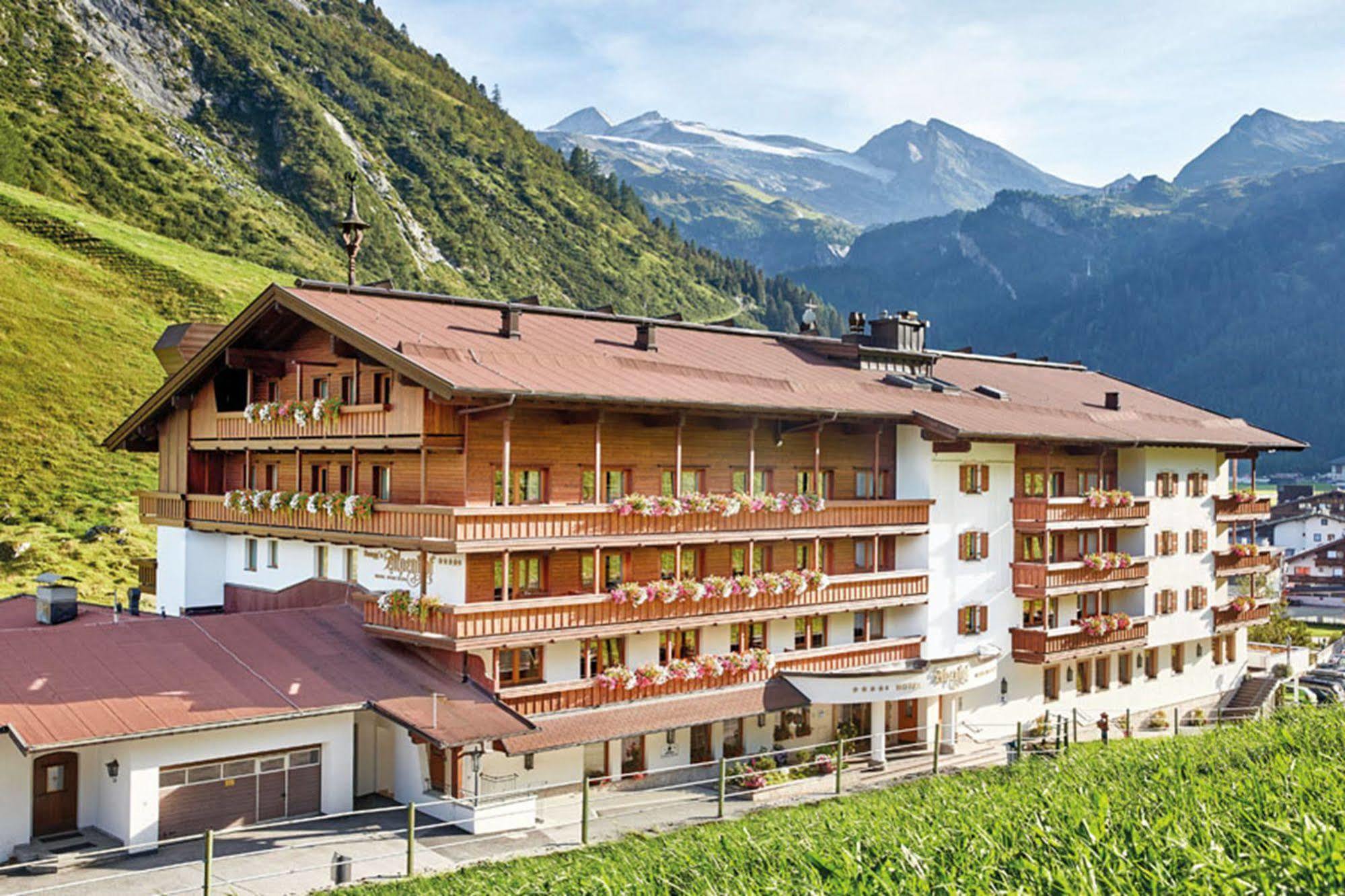 Hotel Alpenhof Tux